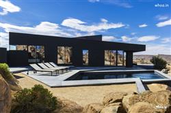 Amazing Modern Black Desert House in Yucca Valley-California