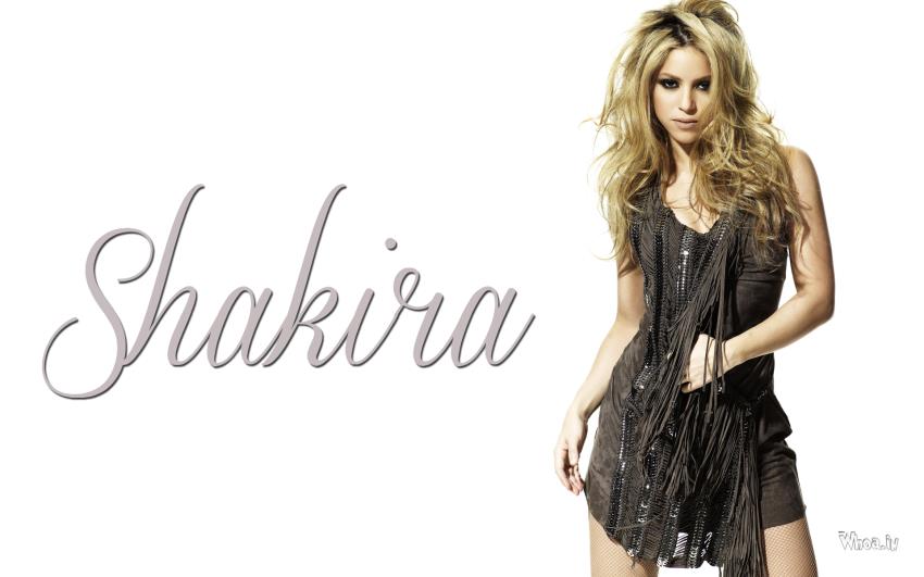 Shakira With Blond Hair And  Black Outfits