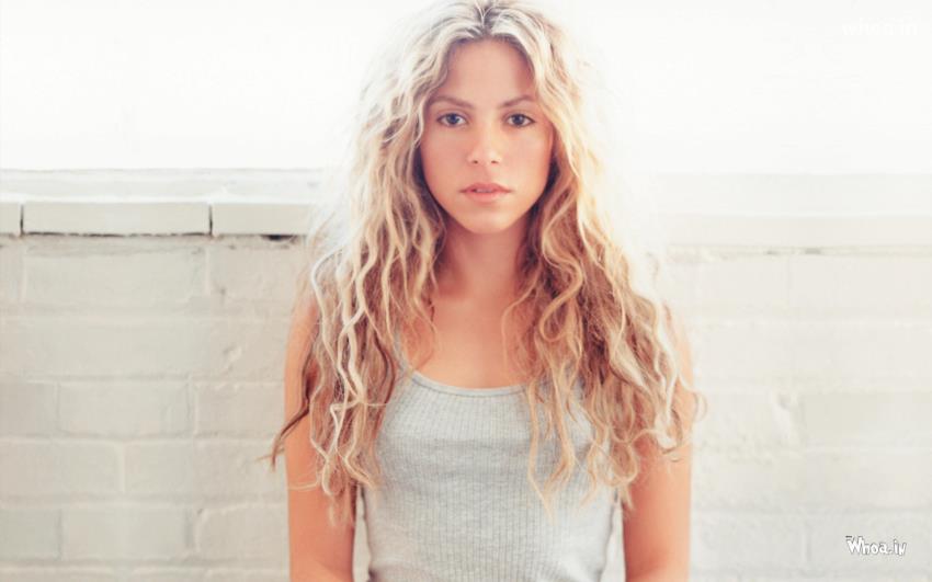 Shakira's Random Clicks