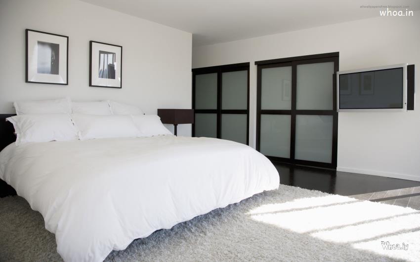 White Comfortable Luxurious Bedroom Interior Design Ideas