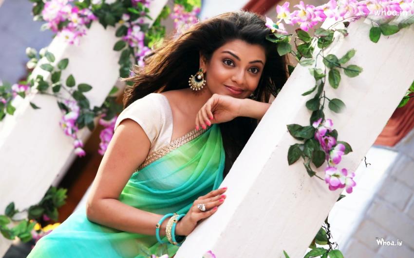 Kajal Agarwal Sari With Face Closeup HD Actress Wallpaper
