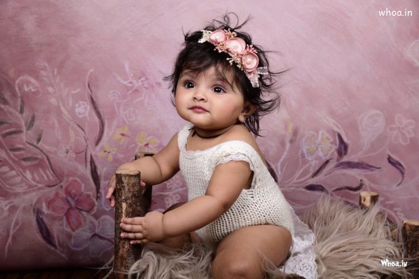 Latest Cute Baby Girl Images WIth Quotes Shayari In Hindi  Daily Wishes