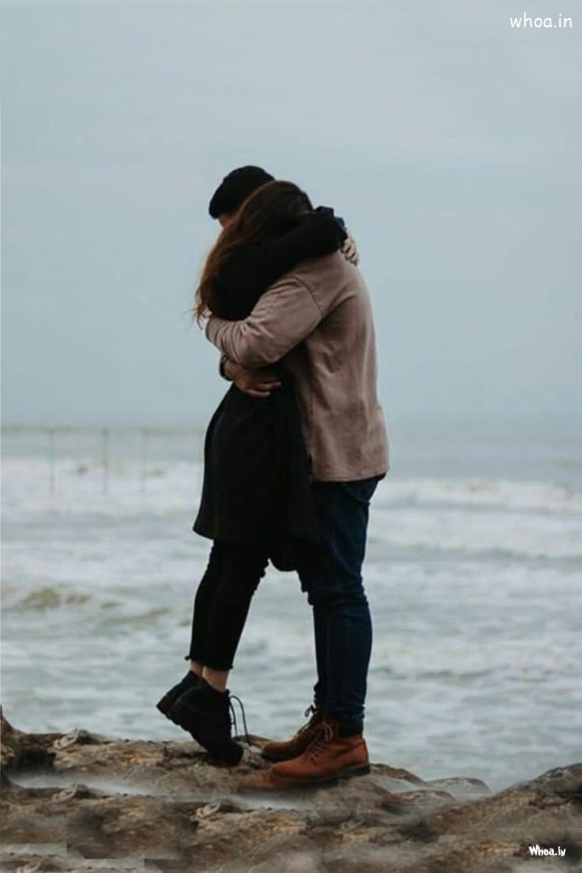 Cute Couple Hug For Mobile Wallpapers For Iphone Images, Pic