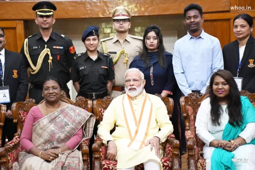 Droupadi Murmu With PM Modi Pictures , Droupadi Murmu Imgs