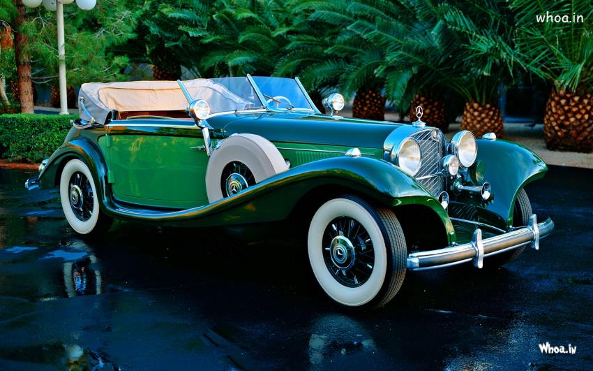 Green Color Mercedes Old Model