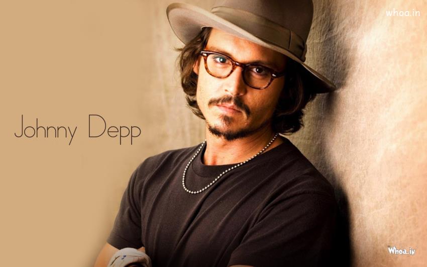 Johnny Depp In T-Shirt And Specs