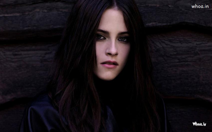 Kristen Stewart In Black Dress