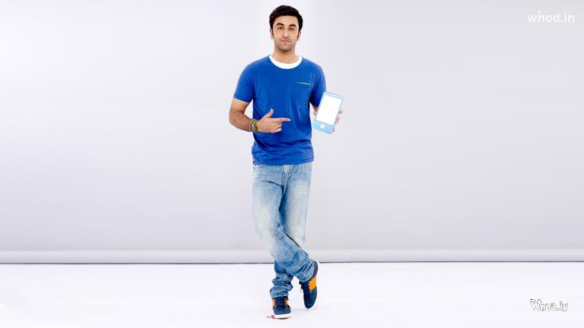 Ranbir Kapoor In Blue T-Shirt With Ipod HD Wallpaper