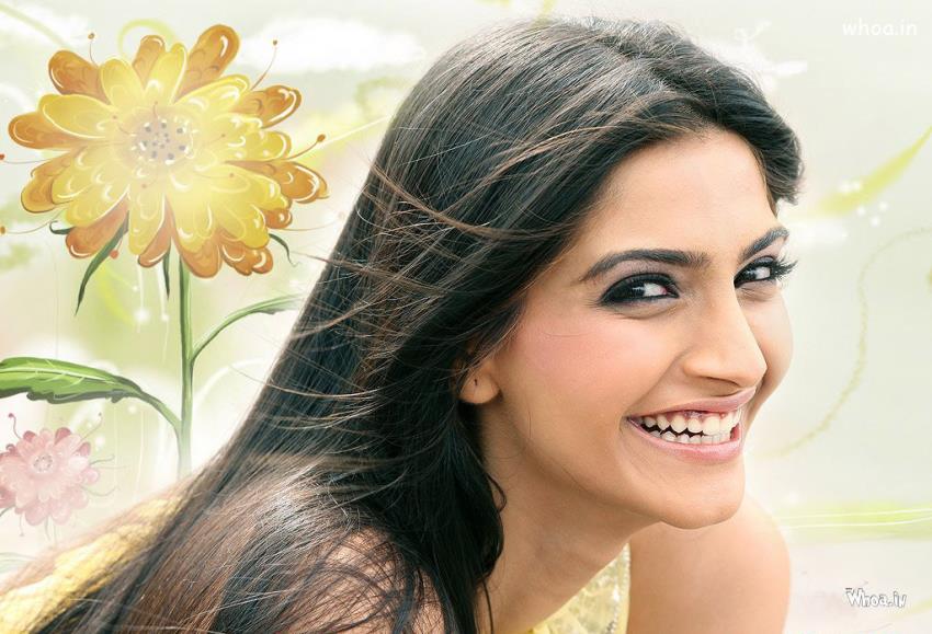 Sonam Kapoor Naughty Smile Face Closeup Wallpaper