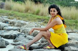 Kajal Agarwal Yellow Dress HD Wallpaper