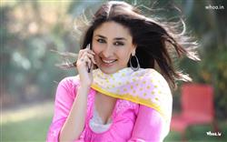 Kareena Kapoor Pink Salwar in Bodyguard Movies HD Wallpaper