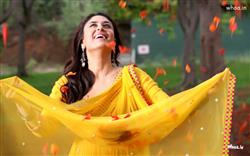 Kareena Kapoor Smiley Face with Yellow Salwar HD Wallpaper