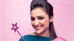 Parineeti Chopra Smiley Face Closeup Hd Actress Wallpaper
