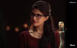 jacklin fernandes spectacles in kick 2014 movies Wallpaper