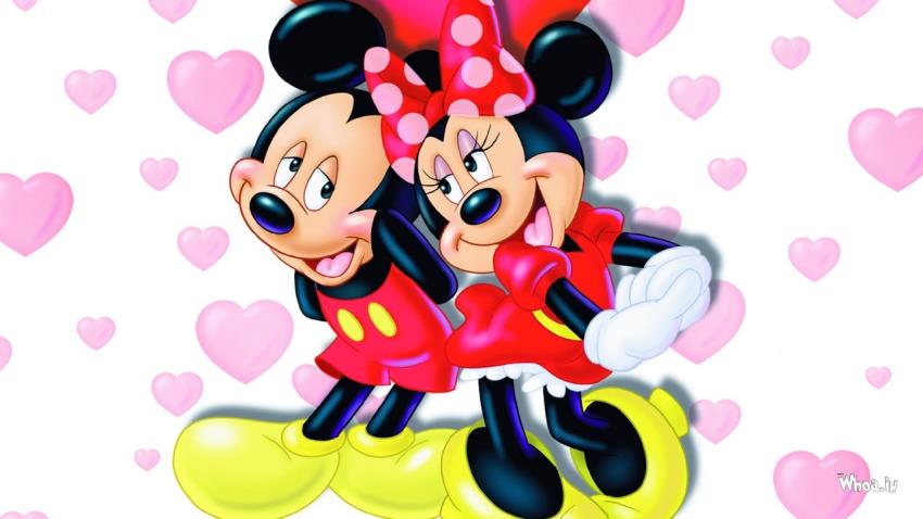 Mickey And Minnie Mouse Love Eachother With Love Heart Background Wall