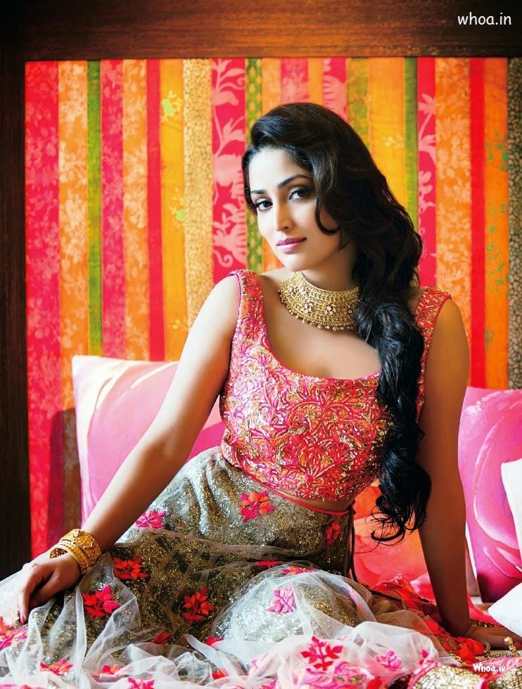 Yami Gautam In Traditional Dress HD Wallpaper