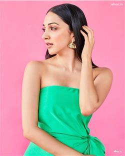 Kiara Advani in Green Dress Hd Images for Wallpape