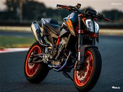 Latest wallpapers  of new racer gaming bikes