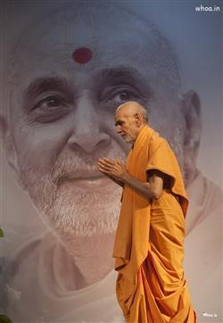 Pramukh Swami Maharaj Premium High Res Photos