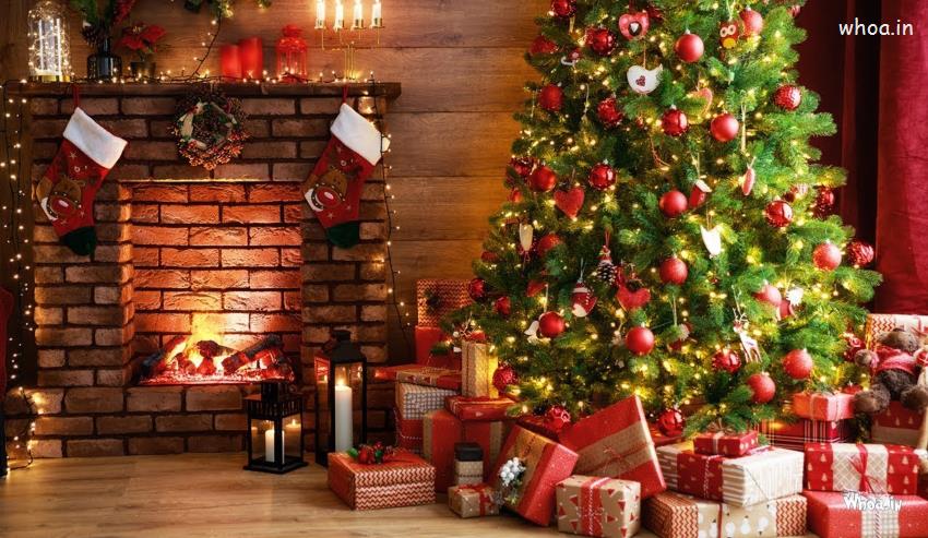 Merry Christmas HD Desktop Wallpaper With Christmas Tree