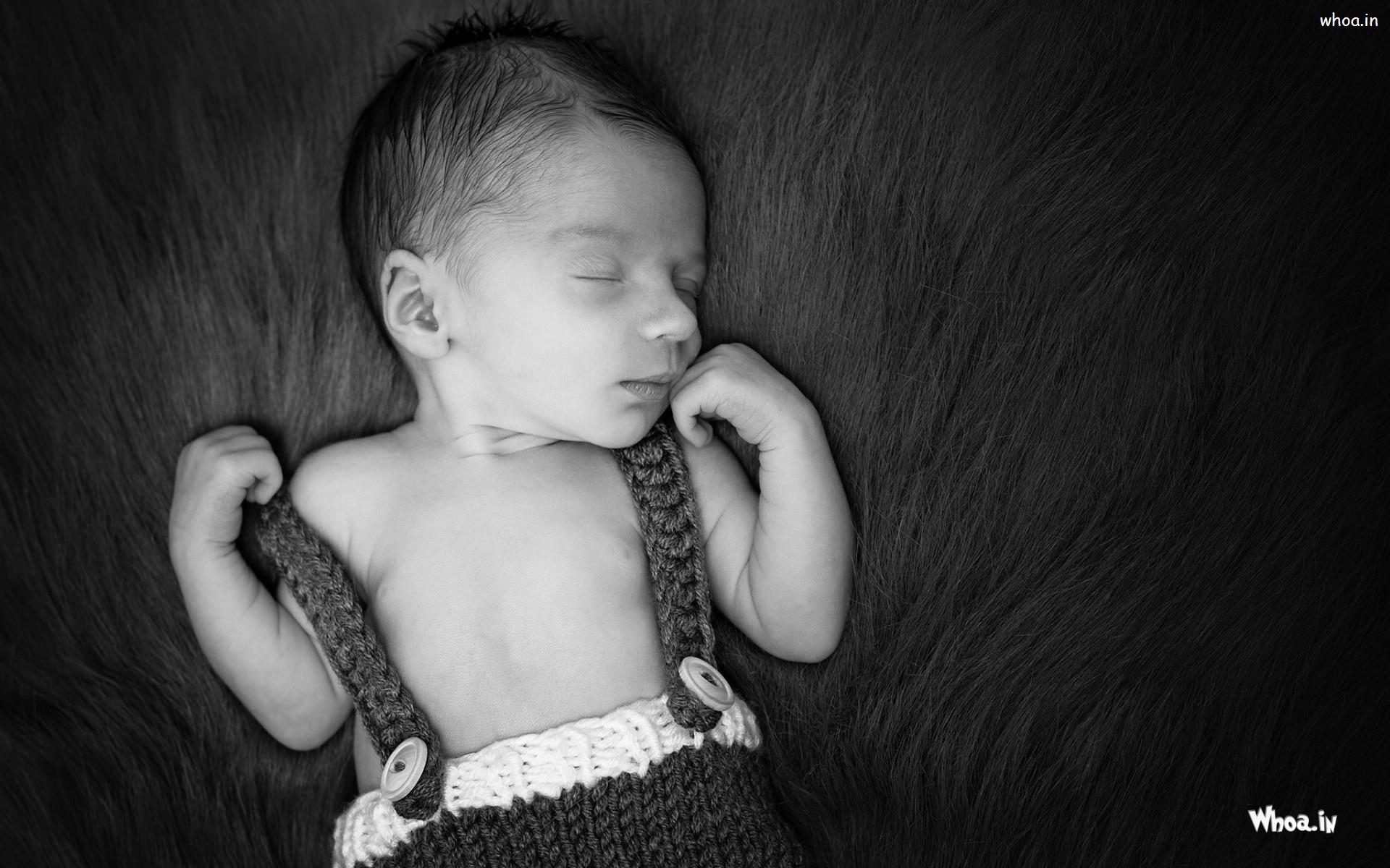 Newborn Cute Baby Sleeping Black And White HD Babies Wallpaper